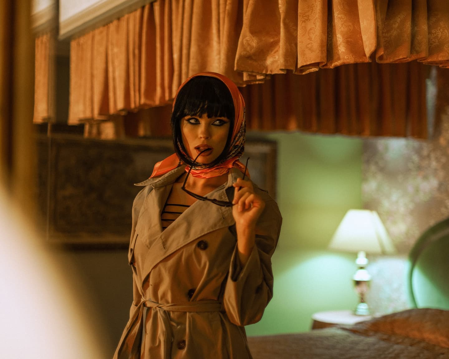 Playboy International (Julia Logacheva is Incognito): „Wenn ich eine Superkraft haben könnte,...