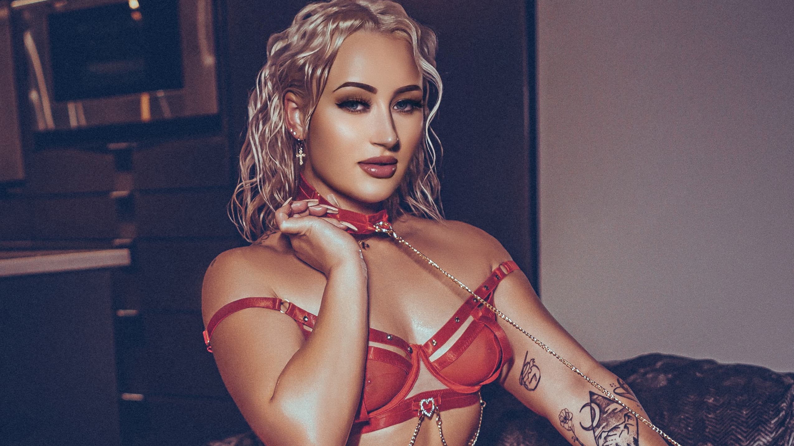 Wie Paige Jade ihren Valentinsschwarm verwöhnt