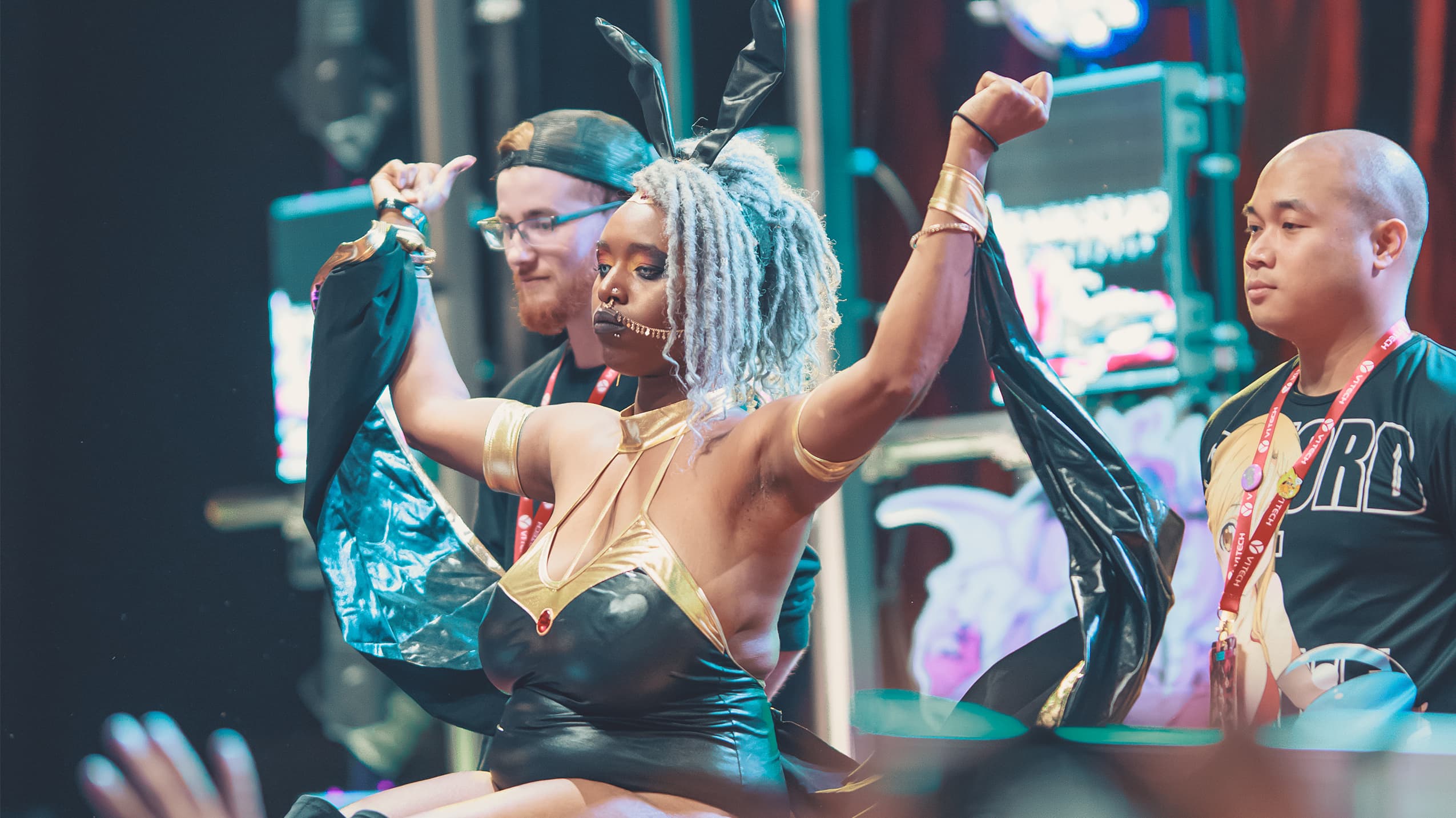 Spidergemo's Sturm ist elektrisierend heiß