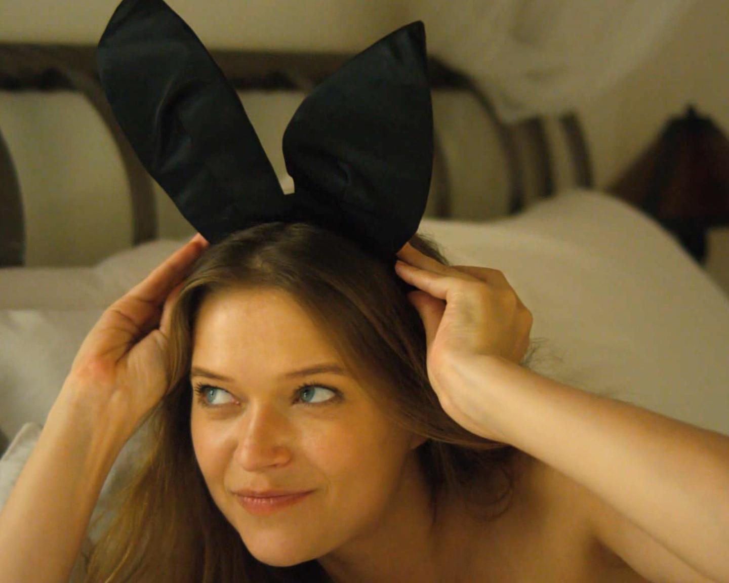 Playboy Playmate (Liza Kei): Es ist ein schöner Morgen, wenn man ihn...