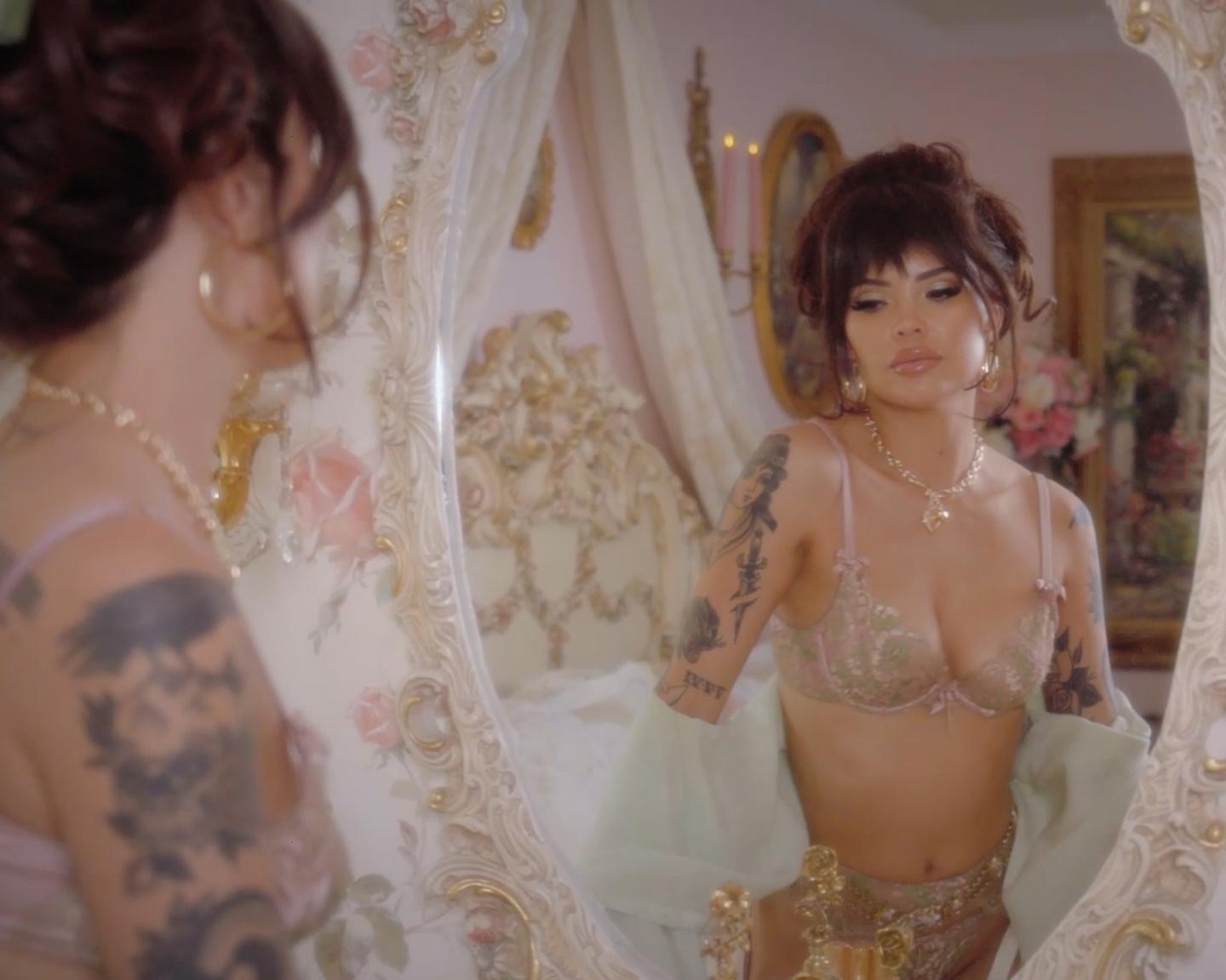 Playboy Muses (Emma Jade in Träumen bis zum Morgengrauen): „Einige Worte, nach...