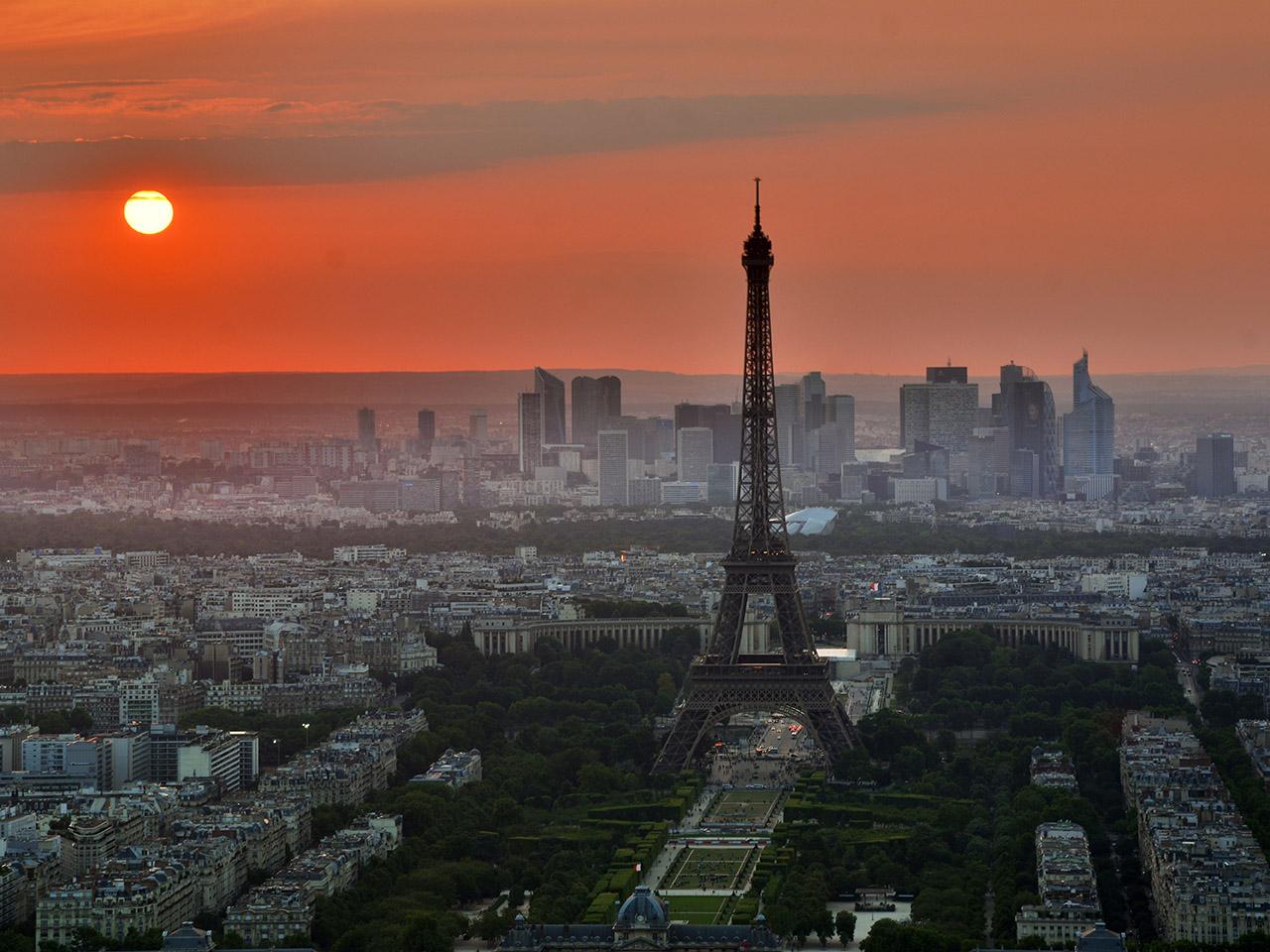 Die 7 Orte, an denen man in Paris unbedingt essen und trinken...