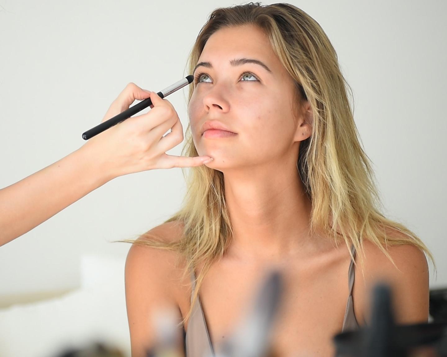 Playboy International (Sandra Kubicka): Hinter den Kulissen mit dem zauberhaften Model Sandra...