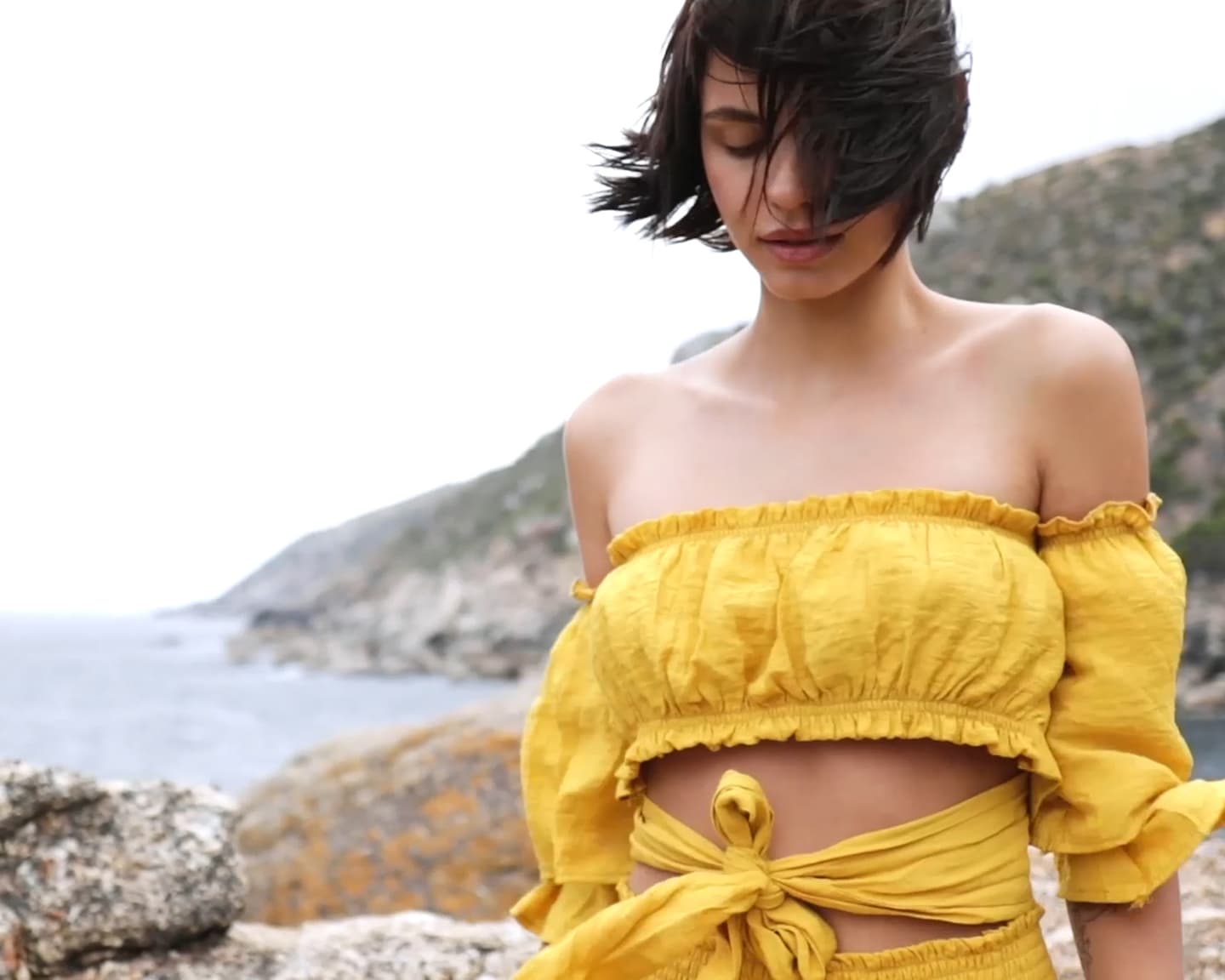 Playboy International (Ariel): Lass dich vom internationalen Modell  Ariel mitreißen. Während...