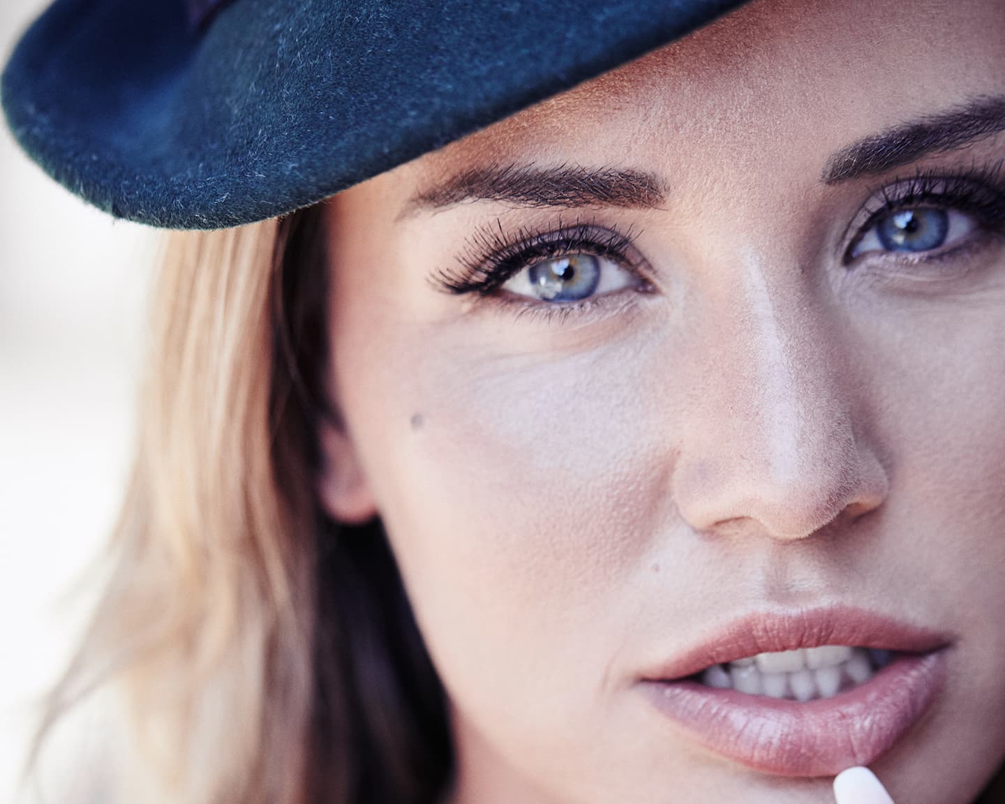 Ja, do legst di nieda! So ein leuchtendes Wiesn-Playmate wie Julia Prokopy...