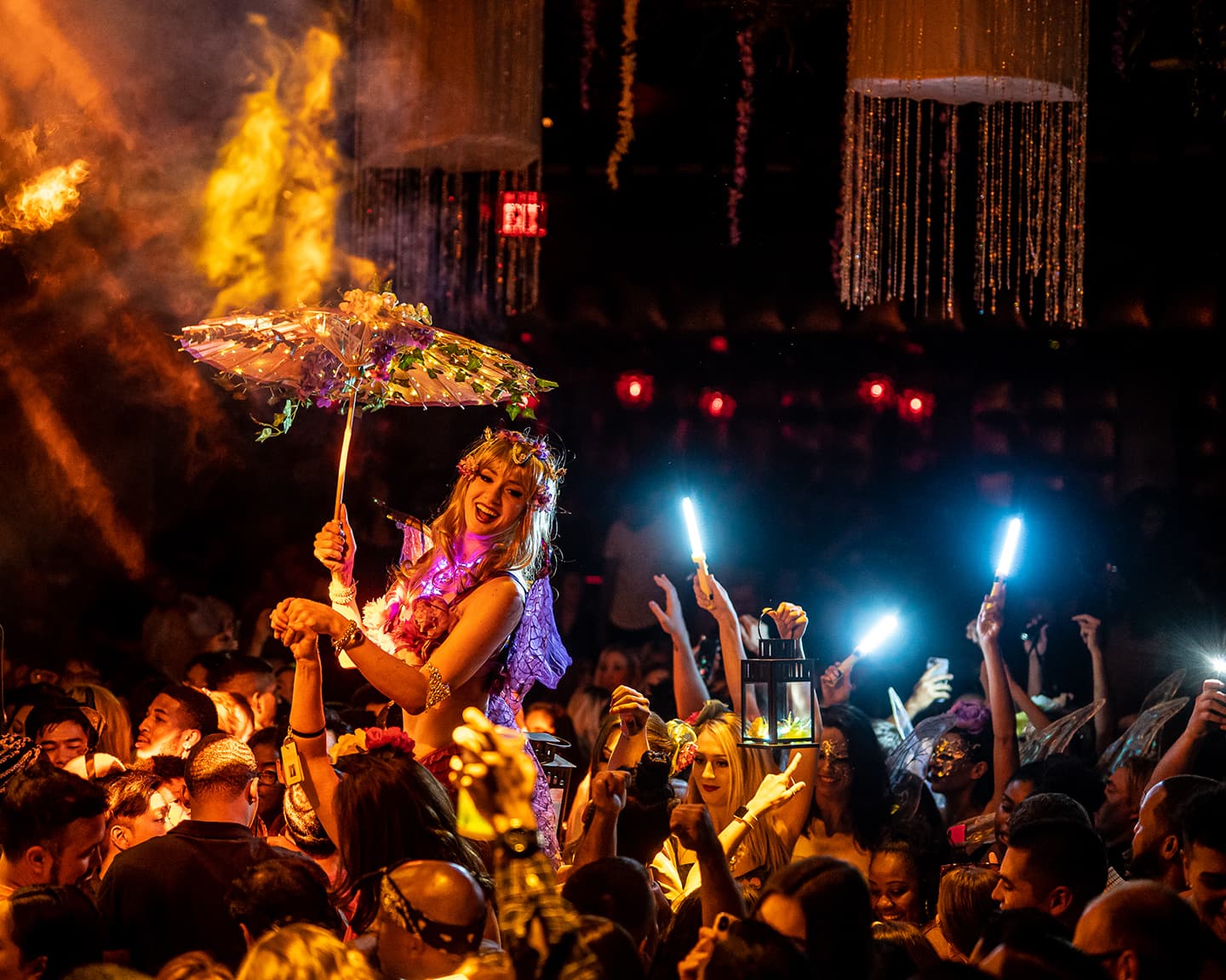 Playboy Midsummer Nights Dream - Auf Playboy Parties weiß man als Gast...