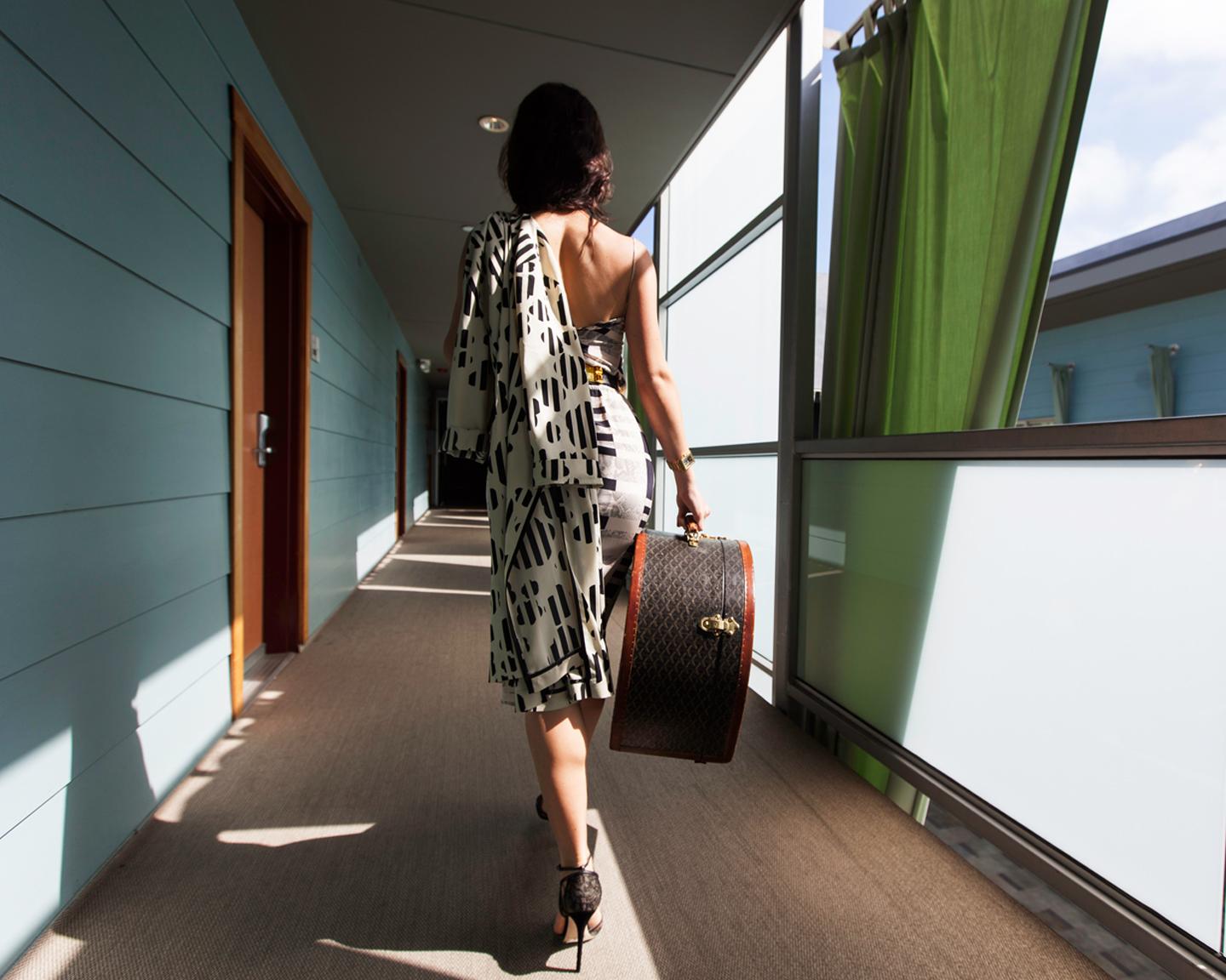 Sexy und umwerfend, so ist unsere Amanda Cerny allemal, da folgen wir ihr doch gerne in ihrem privaten Urlaub ab ins Hotelzimmer...