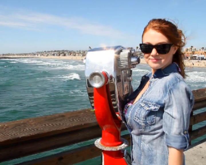 Das rotblonde Energiebündel Leanna Decker zeigt Dir ihre schönsten Seiten