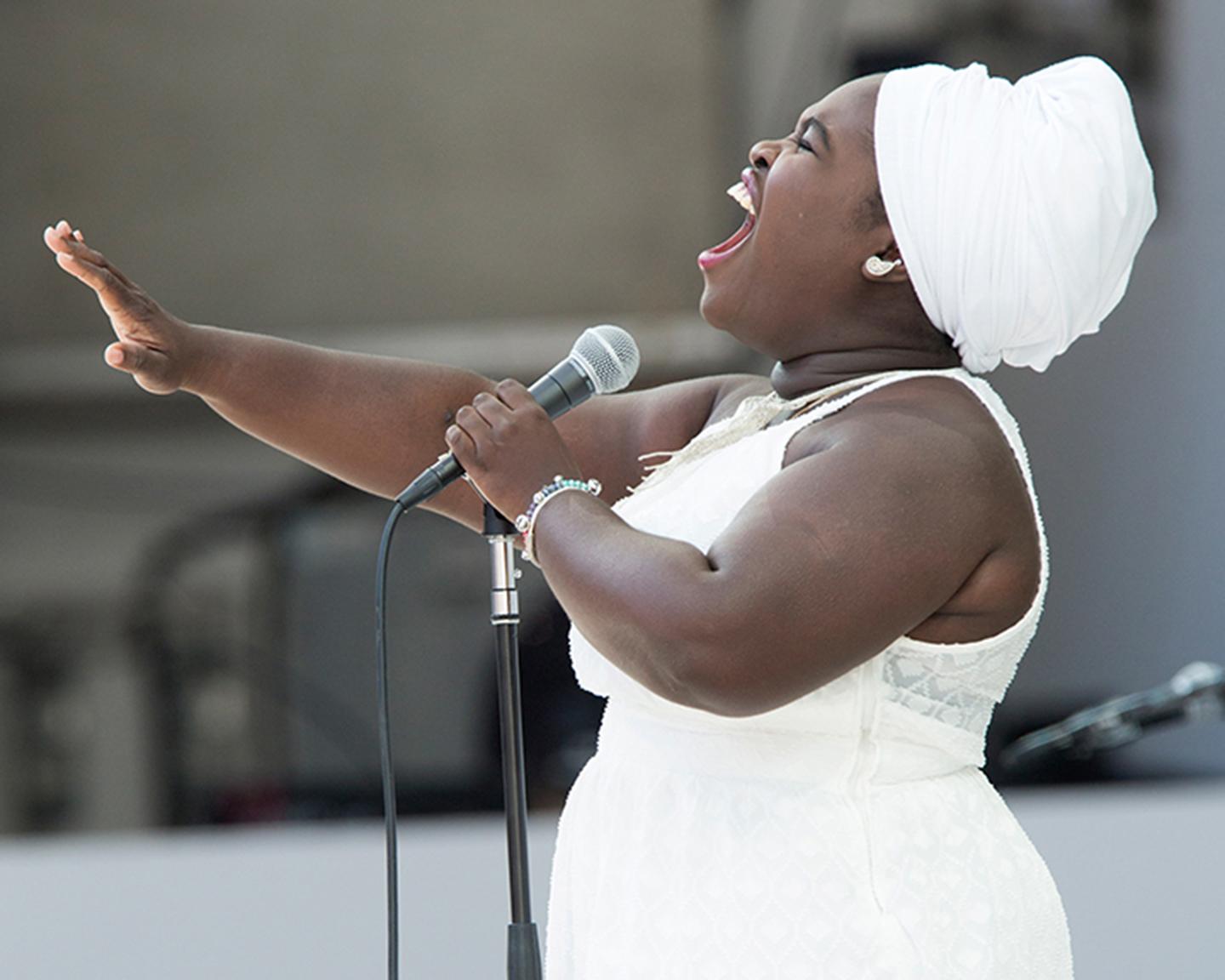 Eine Stimme zum Anbeten hat Dayme Arocena, wie hier beim 40. Playboy Jazz Festiaval
