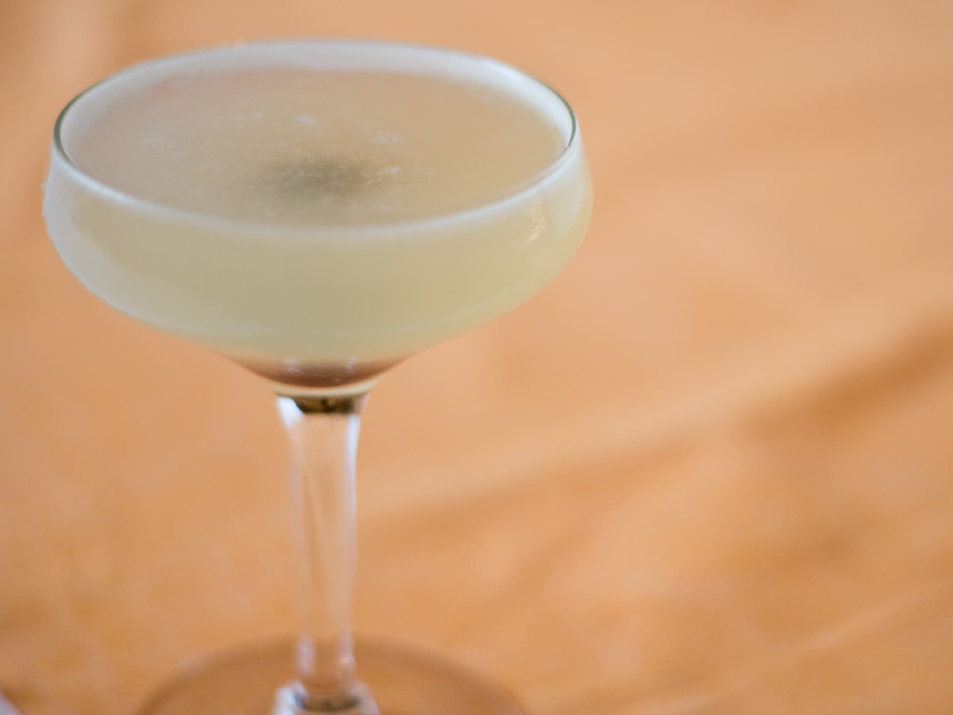 Beleben Sie Ihre Leiche mit einem klassischen Absinth-Cocktail