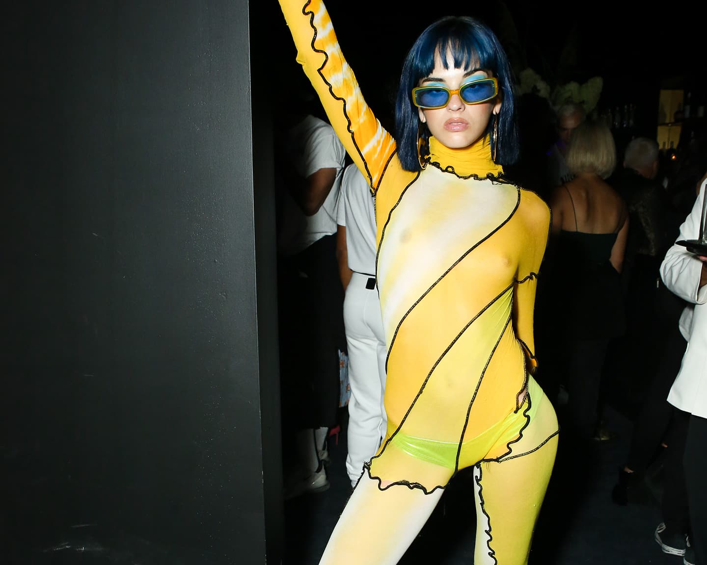 Buntes Treiben im Playboy Club New York, nicht nur von den Farben...