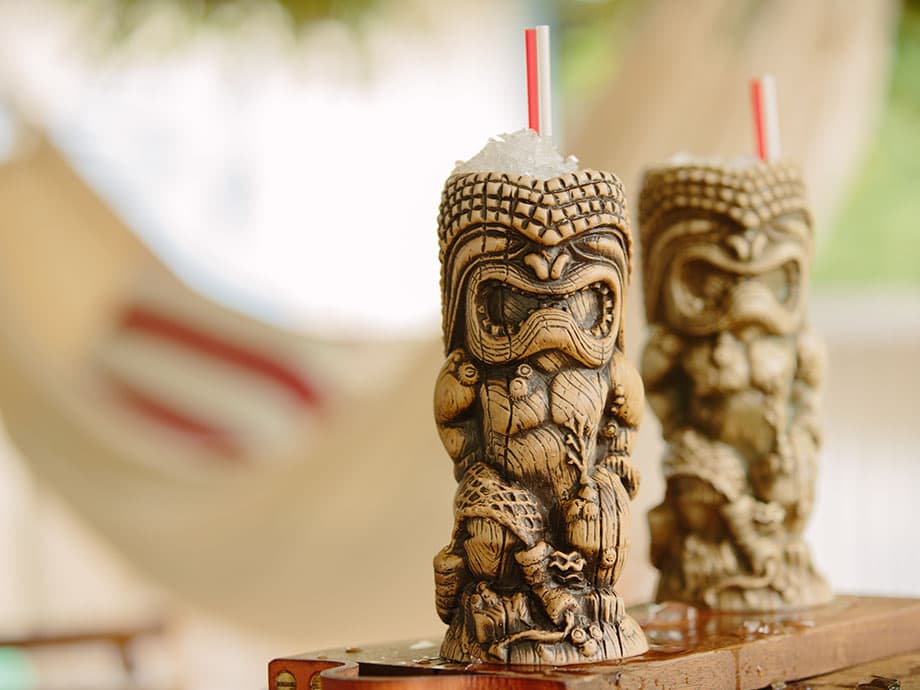 The Suffering Bastard lässt uns froh sein über das Wiederaufleben der Tiki-Cocktails