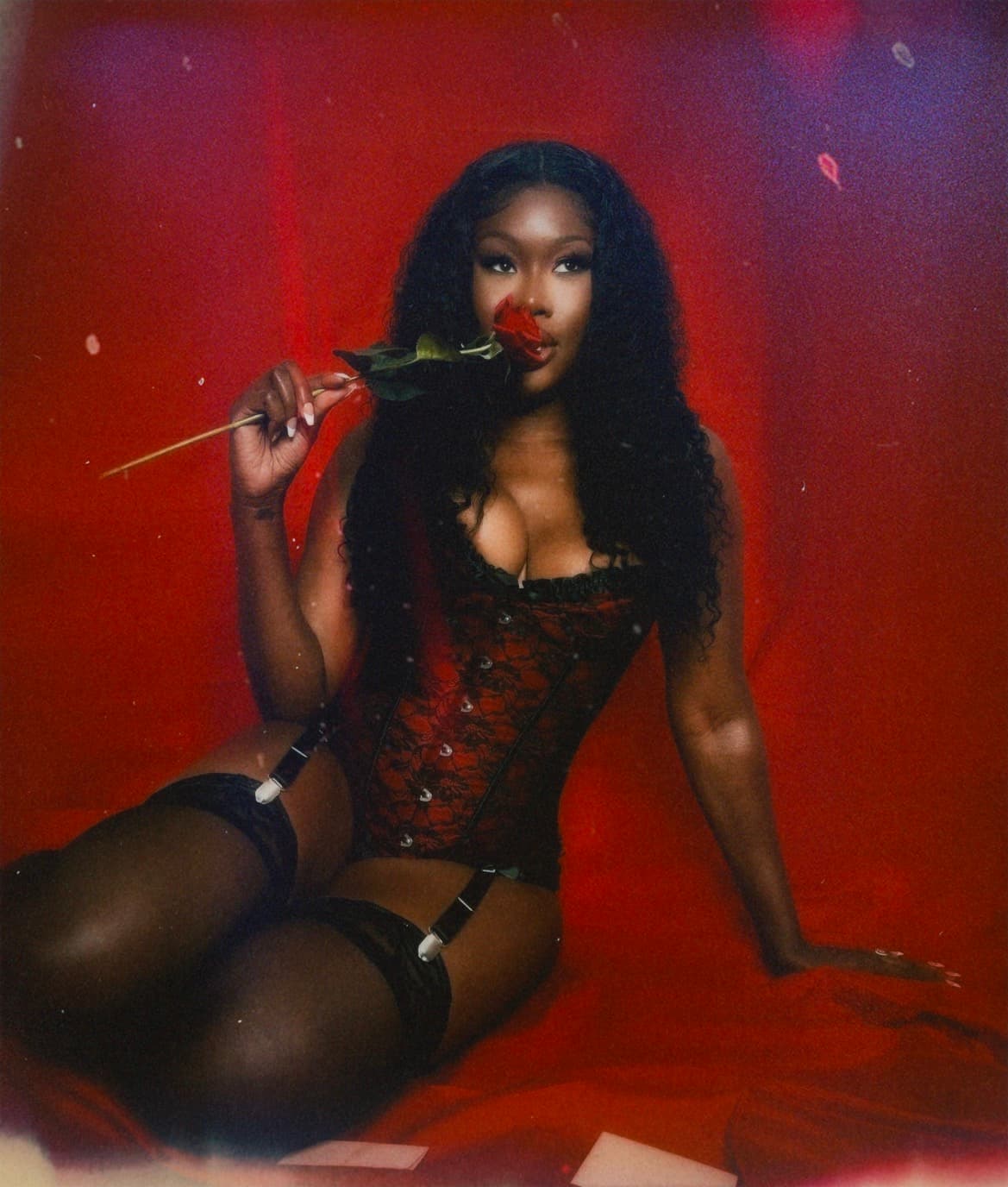 Hailing from Paddington, London, Oloni is a sex and relationships expert, published author and podcast host.