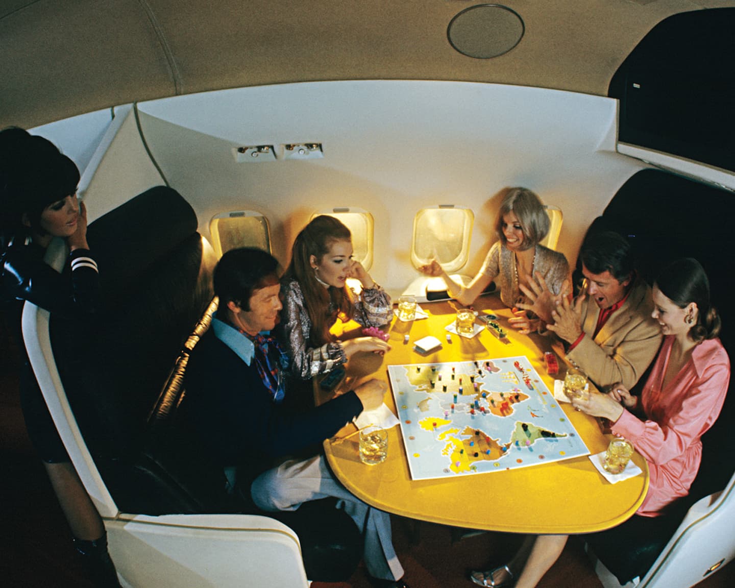 Was damals als Luxus und sexy Damen im legendären Playboy Jet namens...