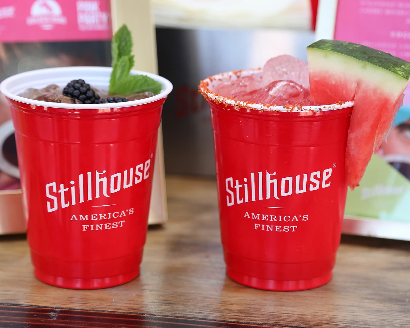 Wassermelone auf Eis als Cocktail… das definiert "Cool" ganz neu!