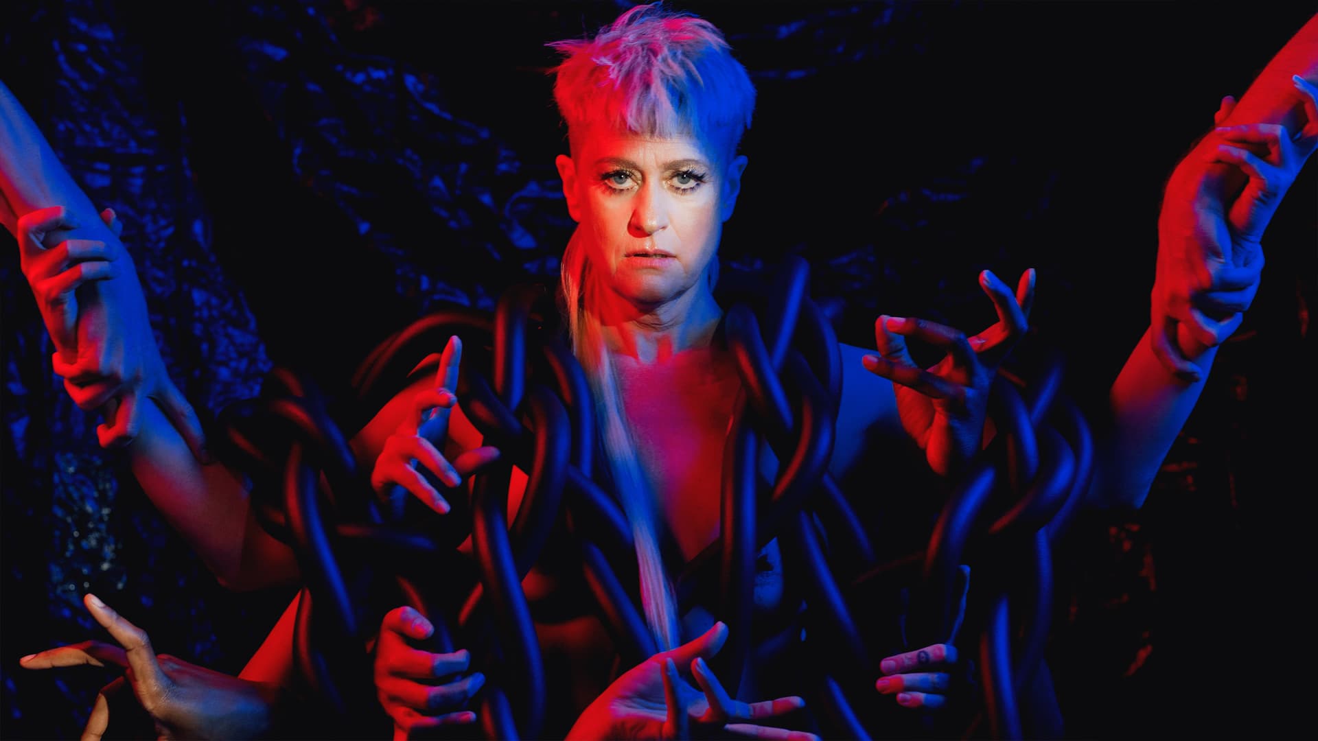 Ein frischer Biss in Pfirsiche