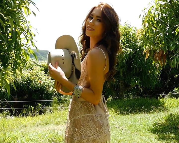 Playboy Amateur (Sophie Anne): Der Garten Eden könnte nicht mehr bieten als...