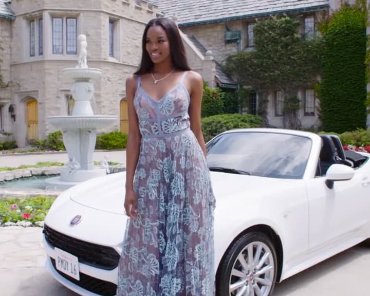 Playboy Lifestyle - Ein ganzer Tag mit dem Playmate des Jahres 2016...