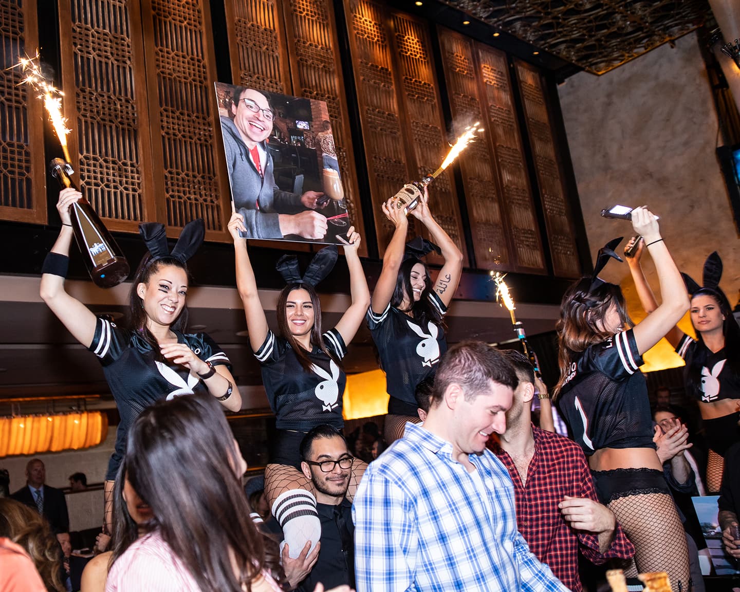 Playboy Parties sind mit oder ohne Feuerwerk der Mega-Kracher in Sachen Lifestyle