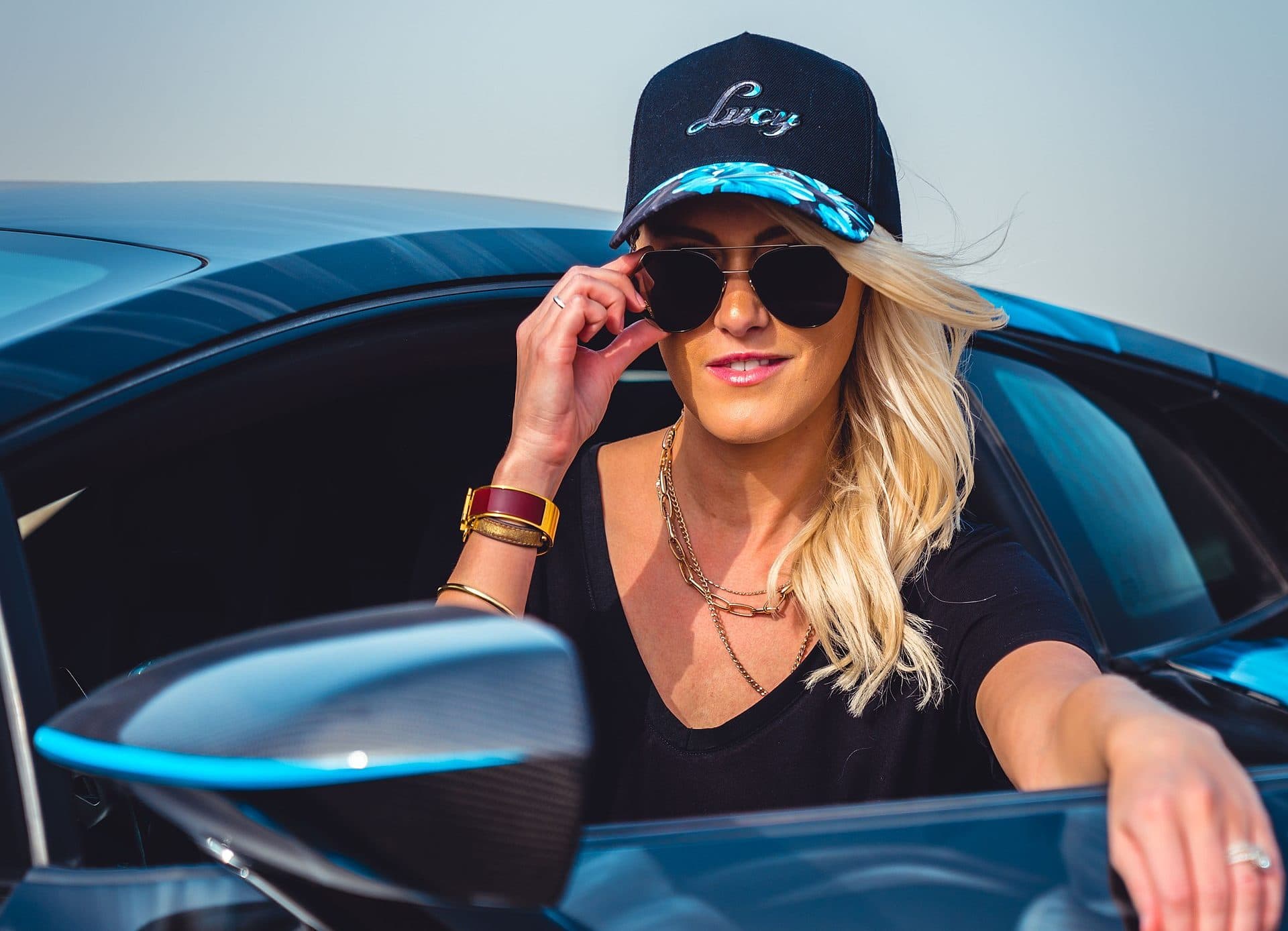 Supercar Blondie ebnet den Weg für weibliche Autoenthusiasten