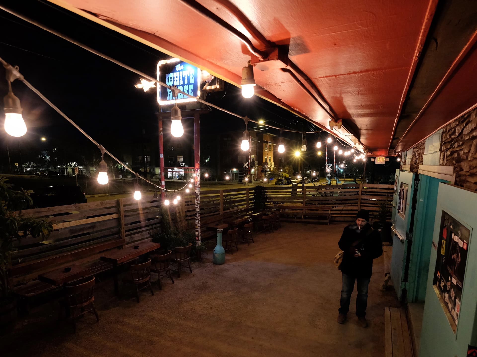 Bars, die wir lieben: Das Weiße Pferd, Austin