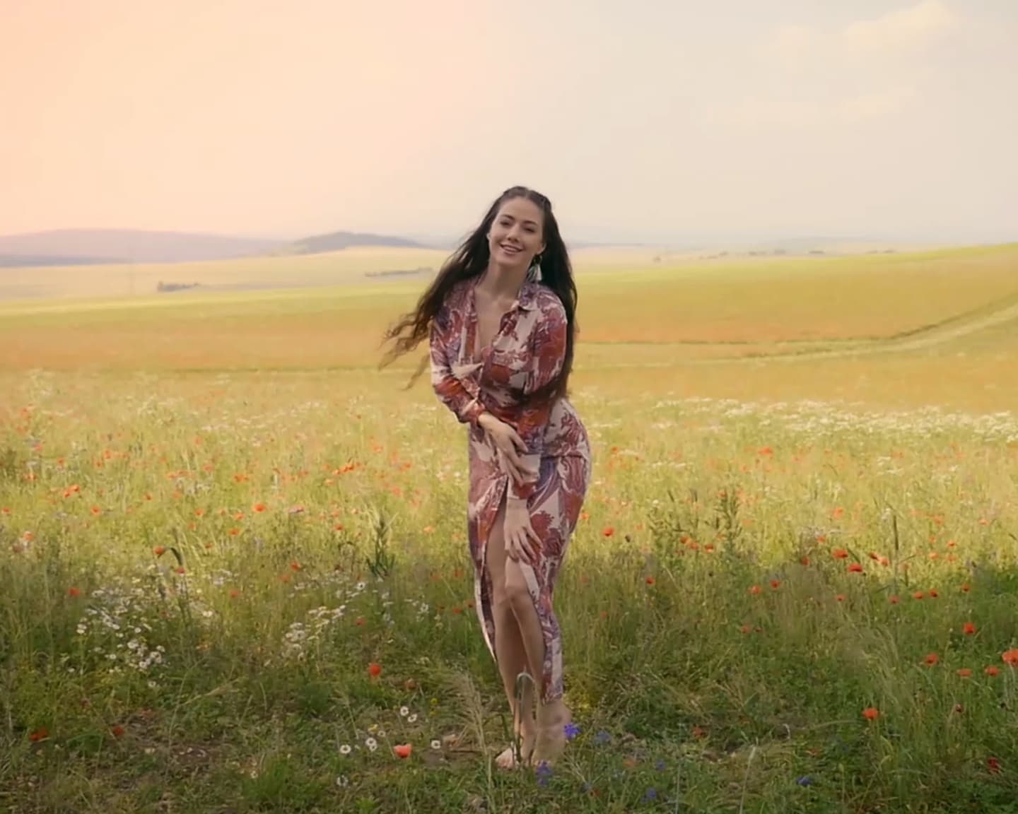 Playboy International (Joy Draiki): Der Zauber der Natur und die sexy Joy...