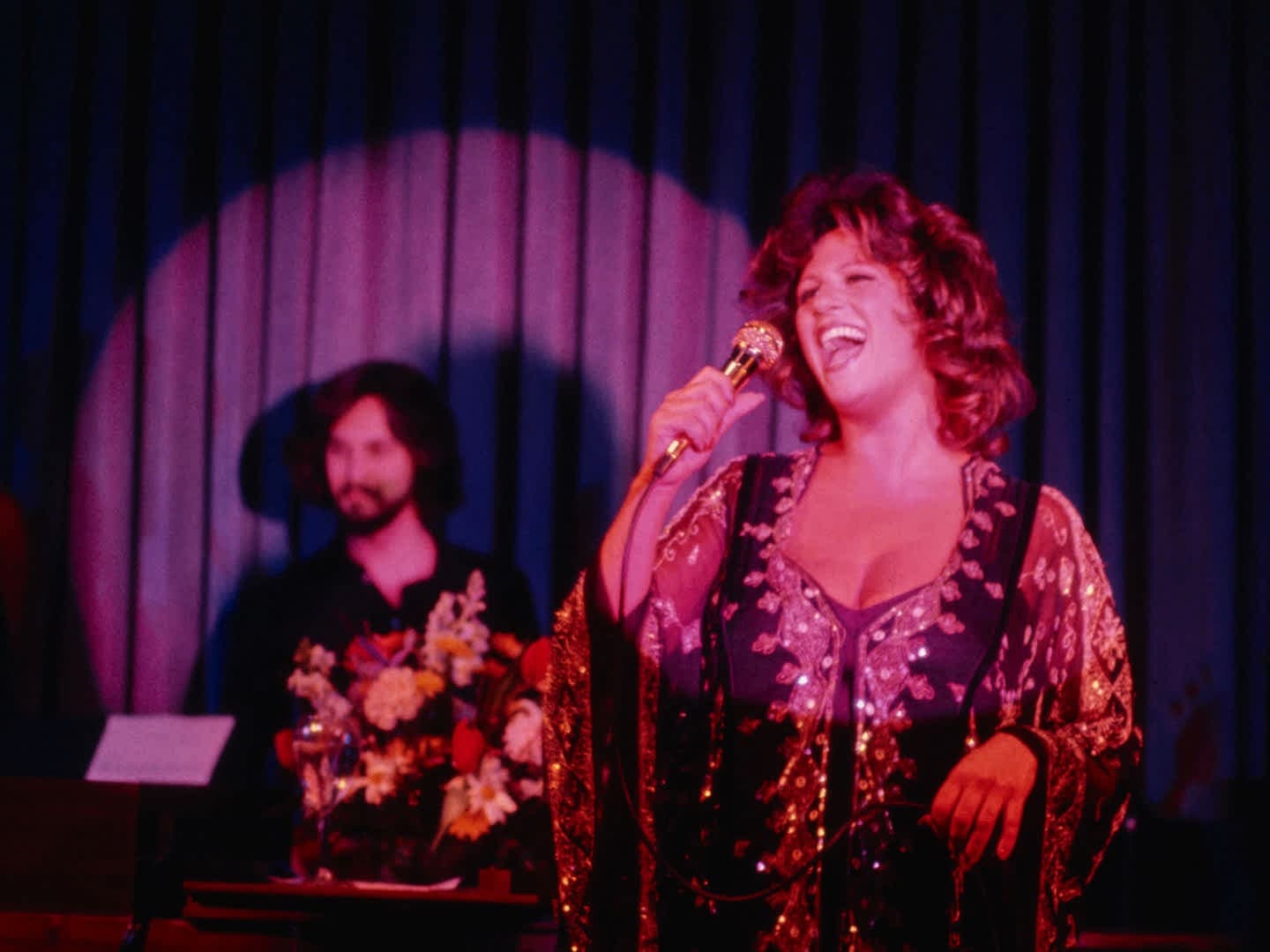 Frau an der Spitze: Ein Fest für Lainie Kazan und ihre Playboy-Club-Showrooms