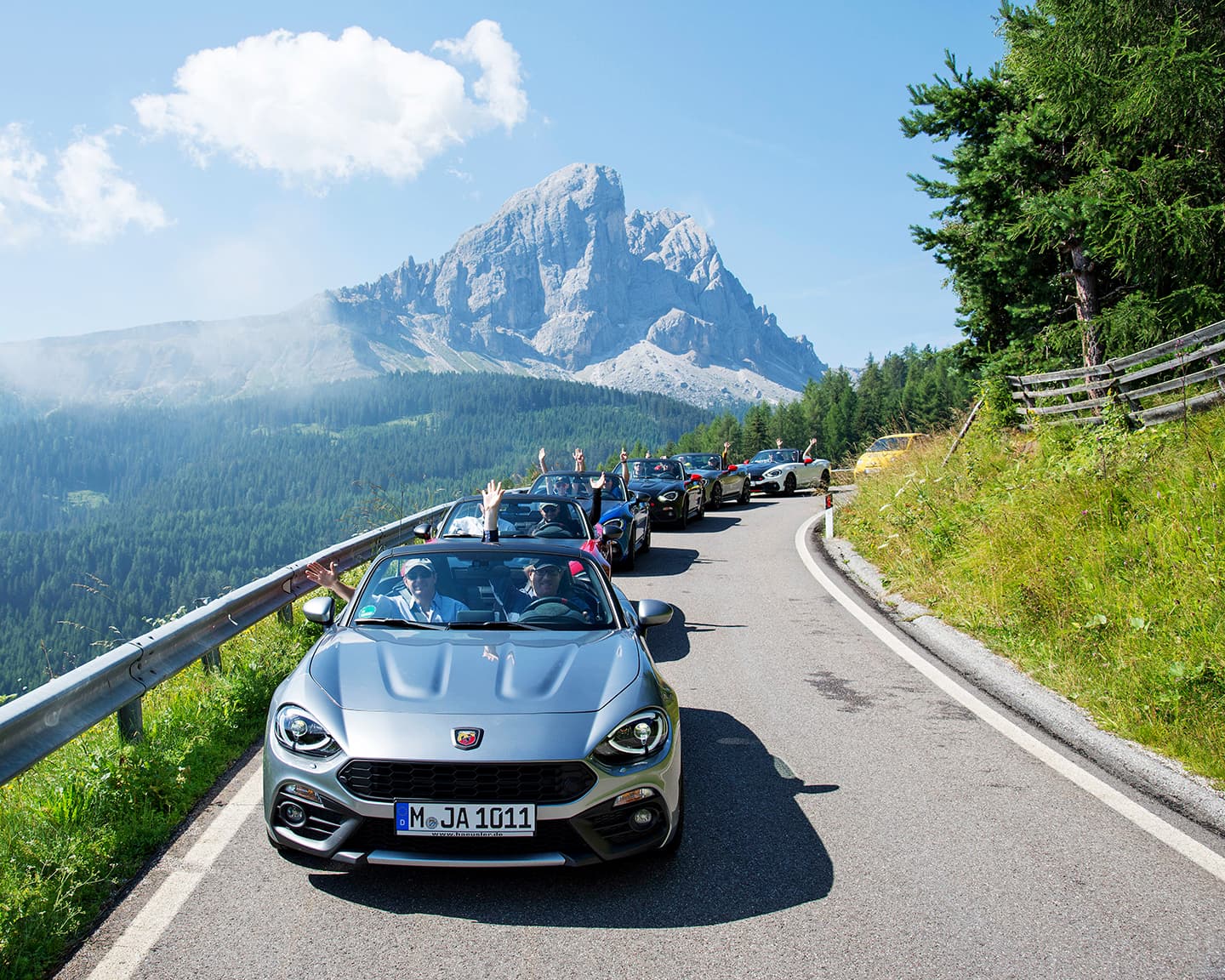 Bei Traumwetter durch Südtirol in edelsten Sportwagen, bei dem Playboy Gentlemens Weekend...