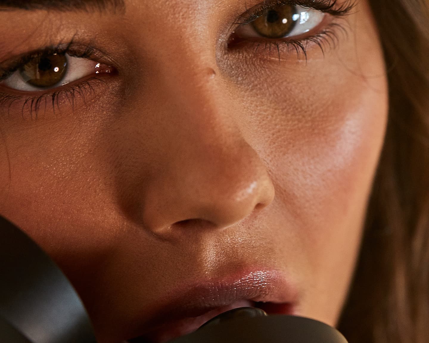 Veronika Klimovits, unser Playmate des Monats April 2018, ist Adrenalin in persona,...