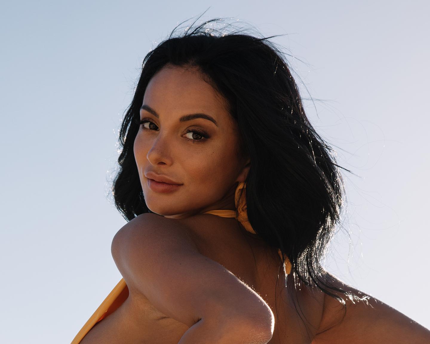 Die süße Emilija Mihailova von Deutschland sucht den Superstar nun als Playboy Covergirl des Monats Mai 2018
