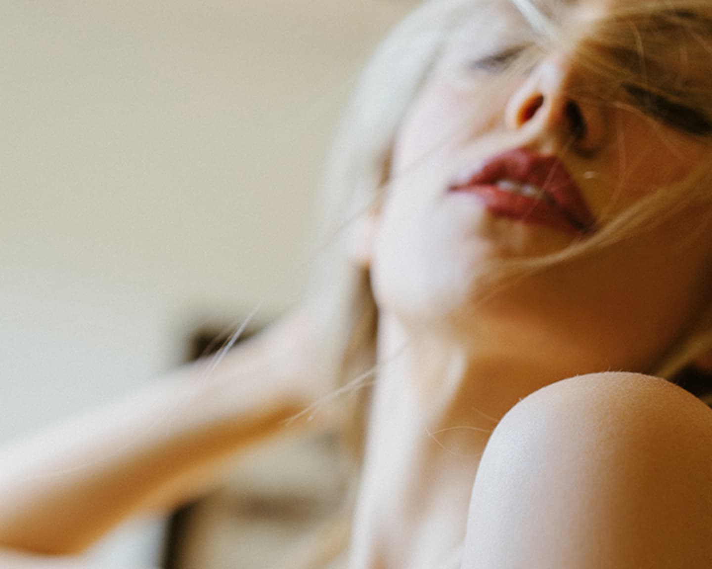 Supermodel Danielle Krivak beim Shooting von Szene-Photograph Ben Tsui